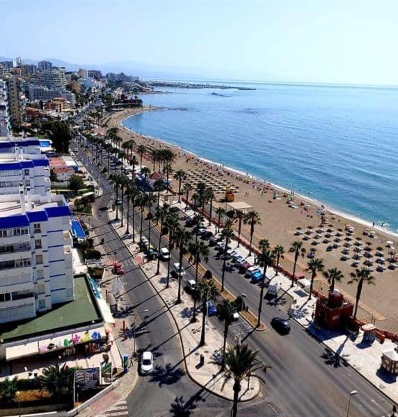 Luxury Beachfront Apartment In Benalmadena Costa Exterior foto